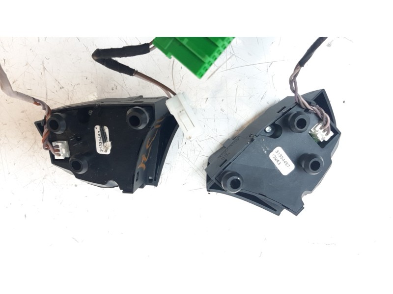 Recambio de mando volante para volvo v40 1.6 diesel cat referencia OEM IAM 31334455 31334462 