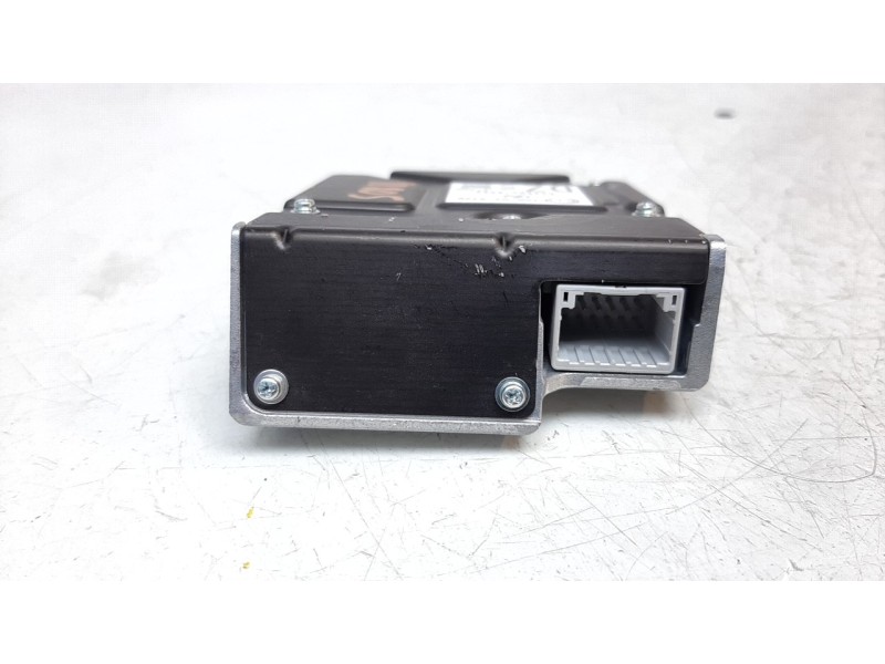 Recambio de camara vision frontal para lexus ux (za10) 250h referencia OEM IAM 8646C76020  