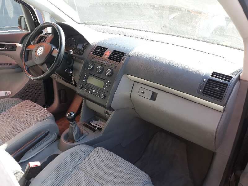 volkswagen touran (1t1) del año 2004