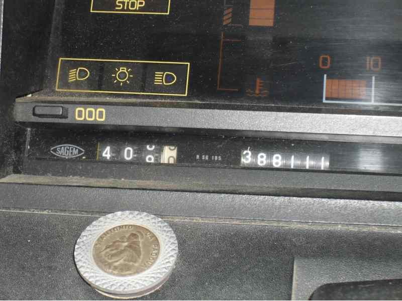 renault 21 berlina (b/l48) del año 1986