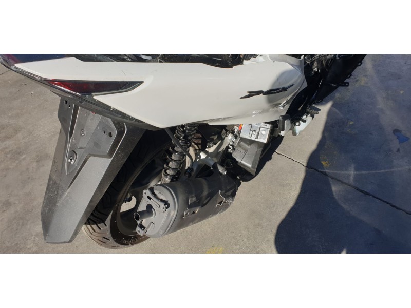 Recambio de amortiguador trasero derecho para honda pcx 125 referencia OEM IAM 52400K1YJ51  