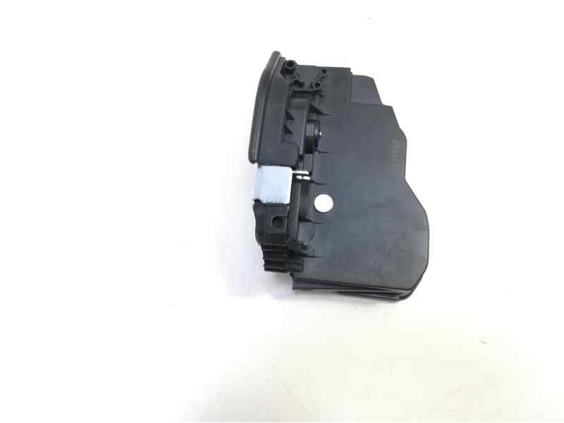 Recambio de cerradura puerta trasera derecha para bmw serie 3 berlina (e90) referencia OEM IAM 51227202148 EZCBM025 CRDBMW0148
