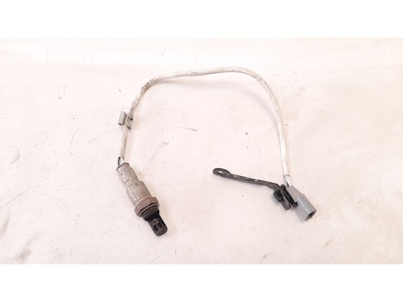 Recambio de sonda lambda para dacia sandero 0.9 tce cat referencia OEM IAM H8200495791 226A47280R 