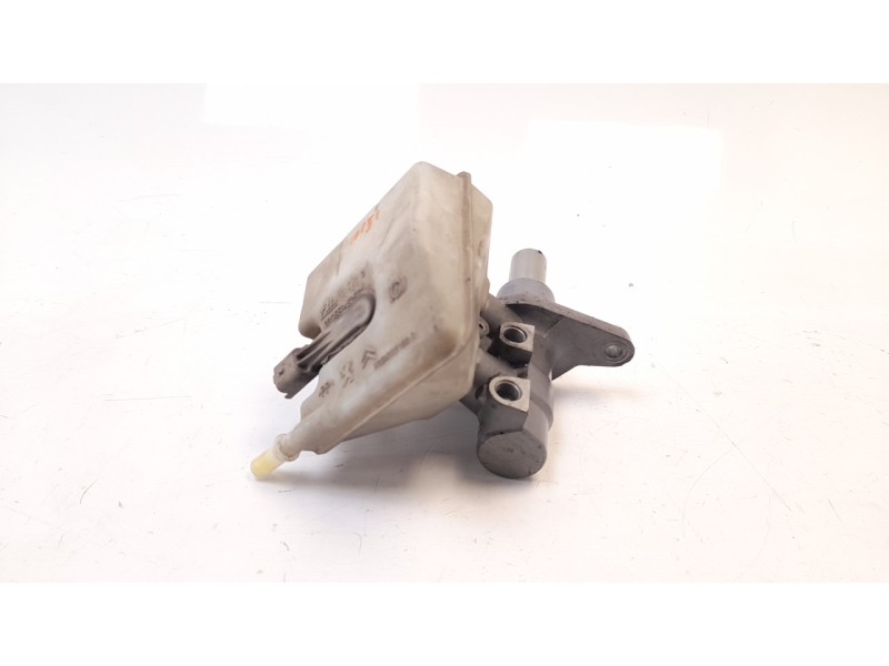 Recambio de bomba freno para citroen c4 picasso avatar referencia OEM IAM 9654002180  