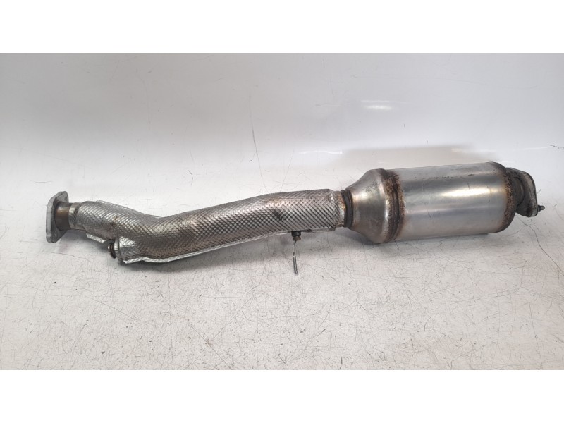 Recambio de catalizador para ssangyong rexton limited 4x4 referencia OEM IAM 2435036500  
