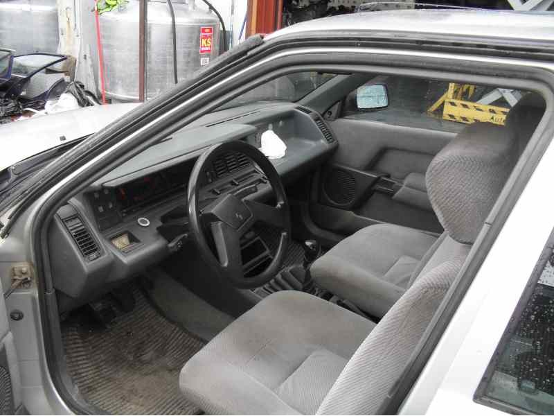 renault 21 berlina (b/l48) del año 1986