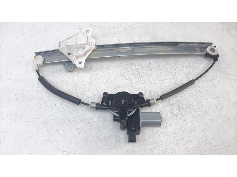 Recambio de elevalunas delantero derecho para mazda 3 lim. () 2.2 turbodiesel cat referencia OEM IAM BHN958590A  