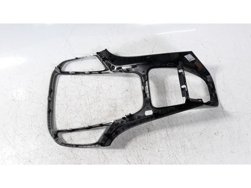 Recambio de moldura para opel astra j lim. 1.6 cdti dpf referencia OEM IAM 13349237  