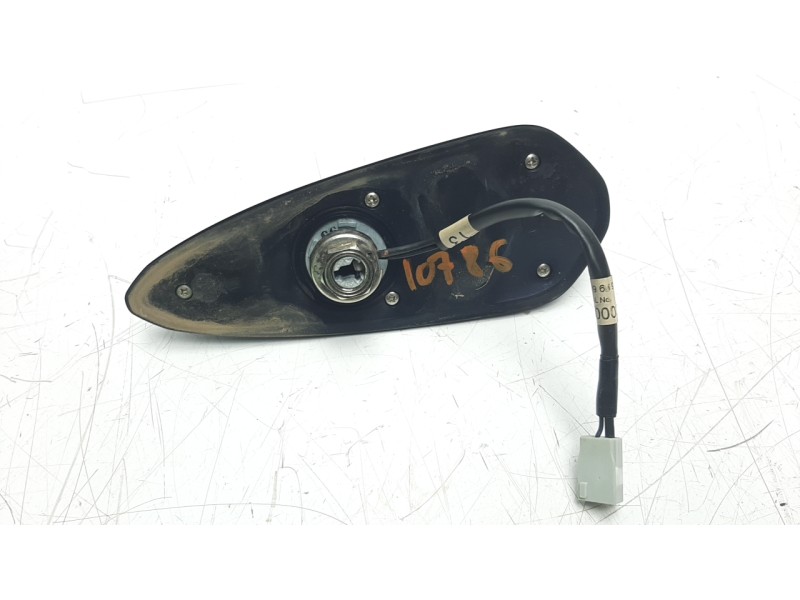 Recambio de antena para mazda 3 lim. () 2.2 turbodiesel cat referencia OEM IAM GML866930  