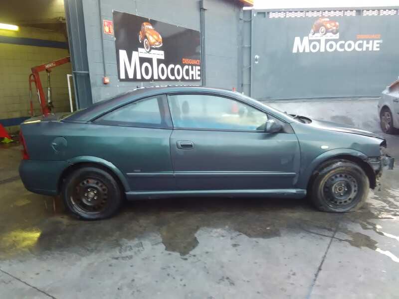 opel astra g coupé del año 2001
