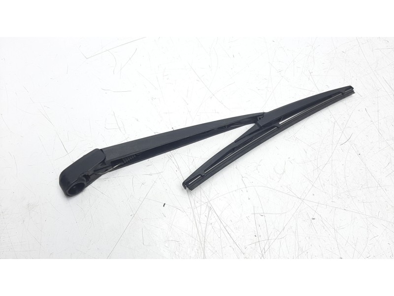 Recambio de brazo limpia trasero para mazda 3 lim. () 2.2 turbodiesel cat referencia OEM IAM GHP967421  