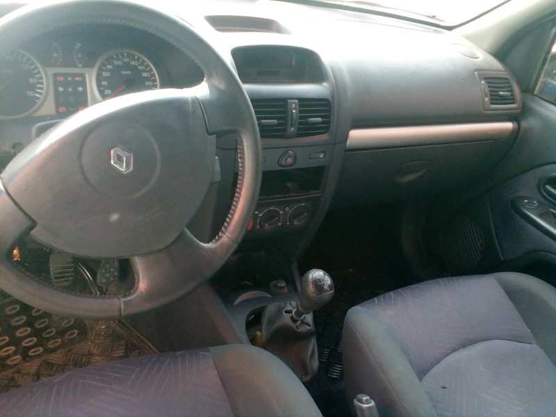 renault clio ii fase ii (b/cb0) del año 2001