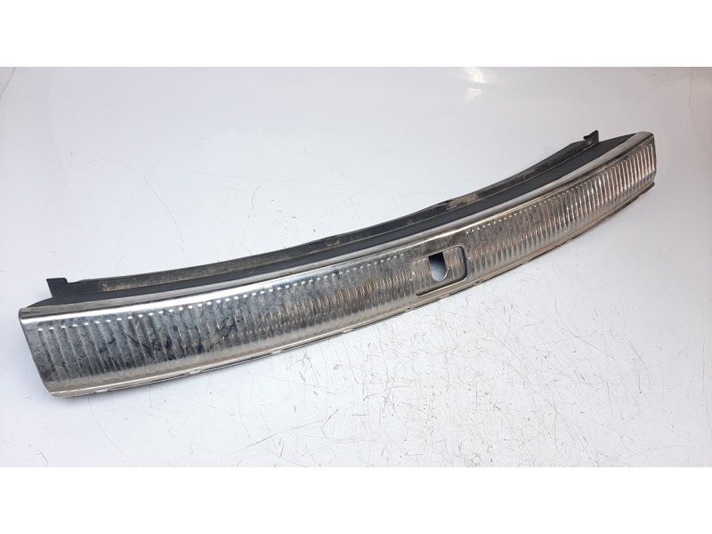 Recambio de moldura para audi q5 (fyb) 2.0 tdi referencia OEM IAM 109888A0  