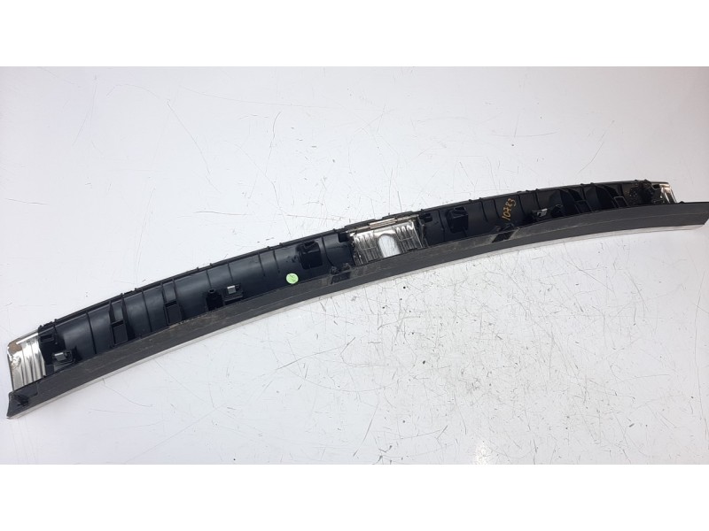 Recambio de moldura para audi q5 (fyb) 2.0 tdi referencia OEM IAM 109888A0  