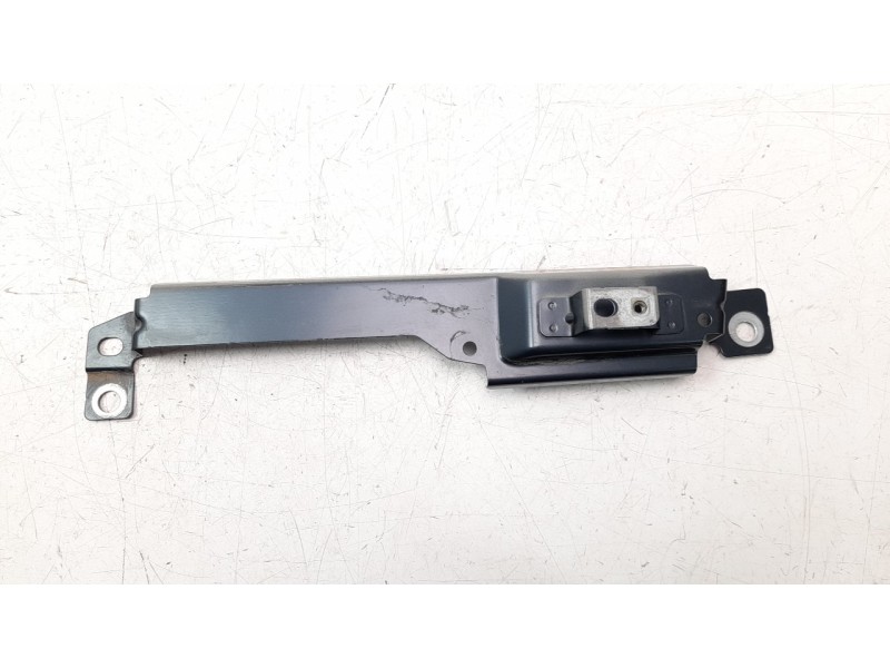 Recambio de soporte faro derecho para volvo xc60 referencia OEM IAM 31424581  