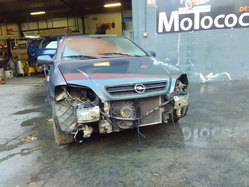 opel astra g coupé del año 2001