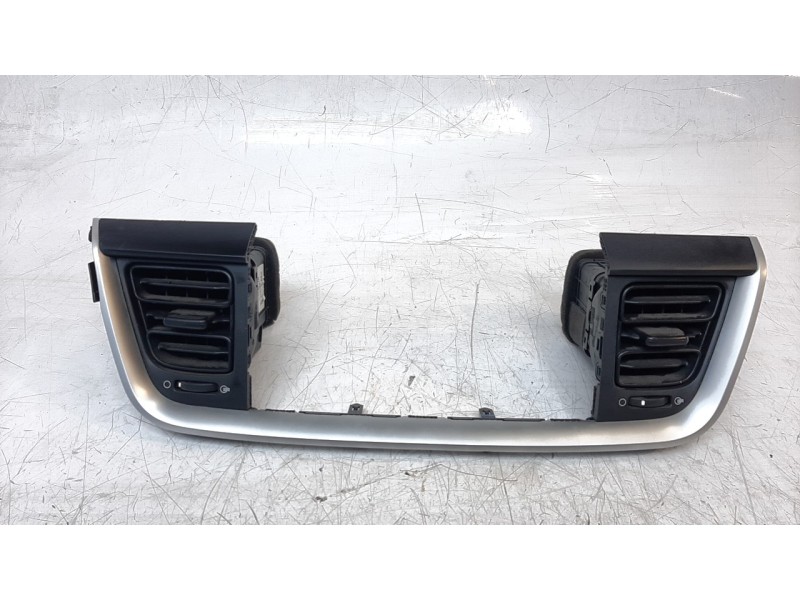 Recambio de aireador central para kia stonic (ybcuv) 1.0 tgdi cat referencia OEM IAM 84740H8AE0WLE  