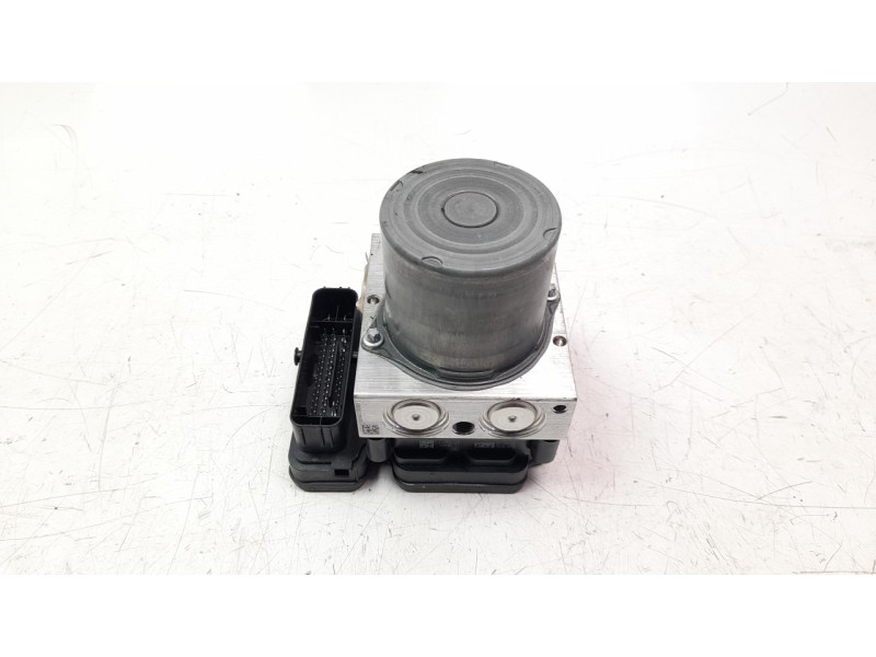 Recambio de abs para volvo xc 40 2.0 diesel cat referencia OEM IAM 31445742  