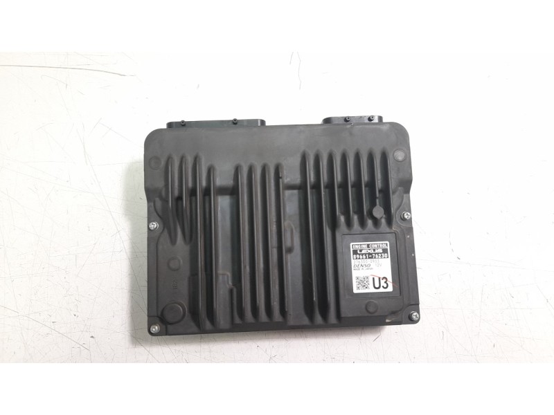 Recambio de centralita motor uce para lexus ux (za10) 250h referencia OEM IAM 8966176230  