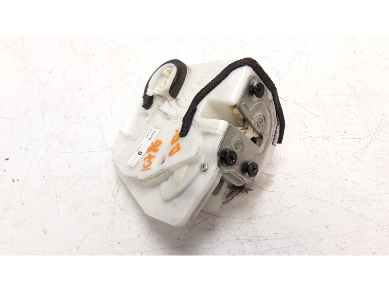 Recambio de cerradura puerta delantera derecha para mazda 3 lim. () 2.2 turbodiesel cat referencia OEM IAM BHS258310A  