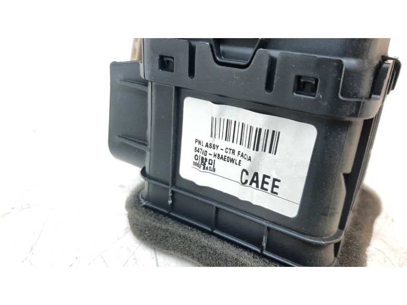 Recambio de aireador central para kia stonic (ybcuv) 1.0 tgdi cat referencia OEM IAM 84740H8AE0WLE  