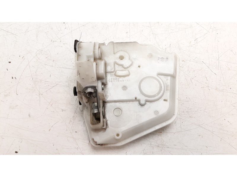 Recambio de cerradura puerta delantera derecha para mazda 3 lim. () 2.2 turbodiesel cat referencia OEM IAM BHS258310A  