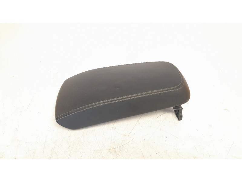 Recambio de apoyabrazos central para volvo xc 40 2.0 diesel cat referencia OEM IAM 31469052  