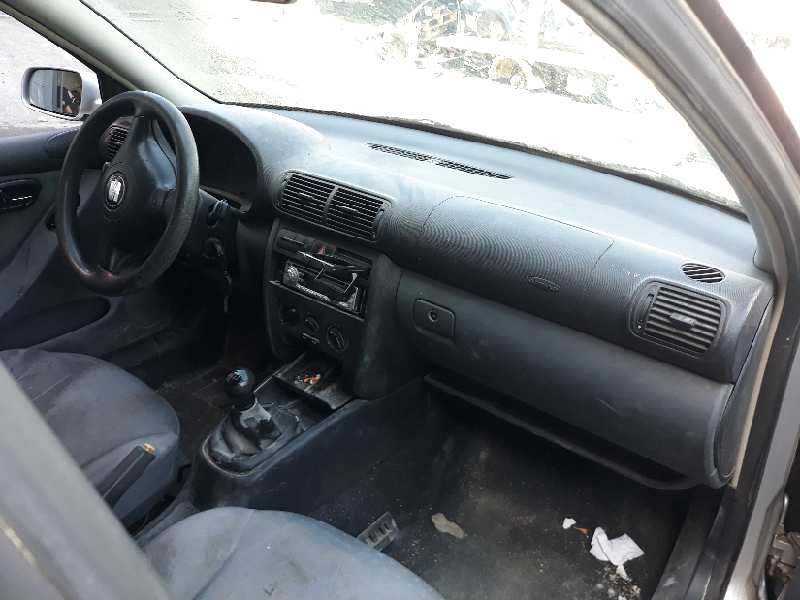 seat toledo (1m2) del año 2002