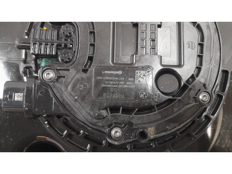 Recambio de deposito adblue para bmw serie x1 (f48) sdrive18d referencia OEM IAM 16197399290  