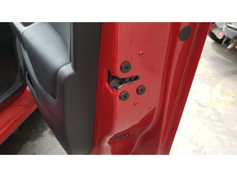 Recambio de cerradura puerta delantera derecha para renault clio iv 0.9 referencia OEM IAM 805004945R  