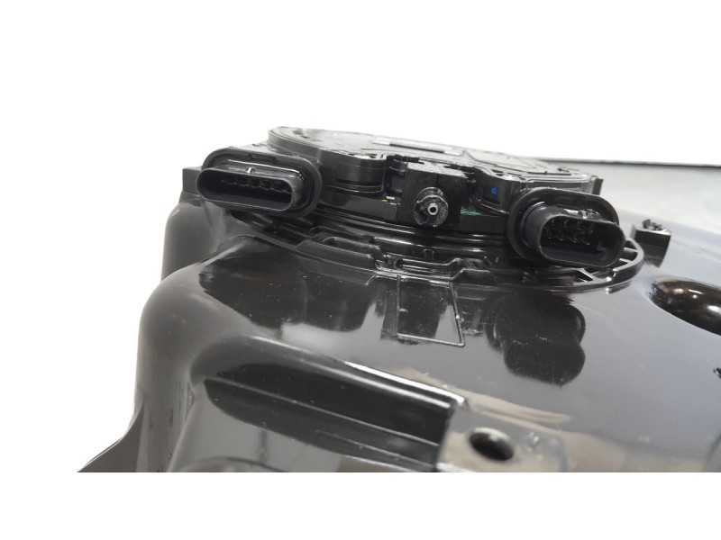 Recambio de deposito adblue para bmw serie x1 (f48) sdrive18d referencia OEM IAM 16197399290  