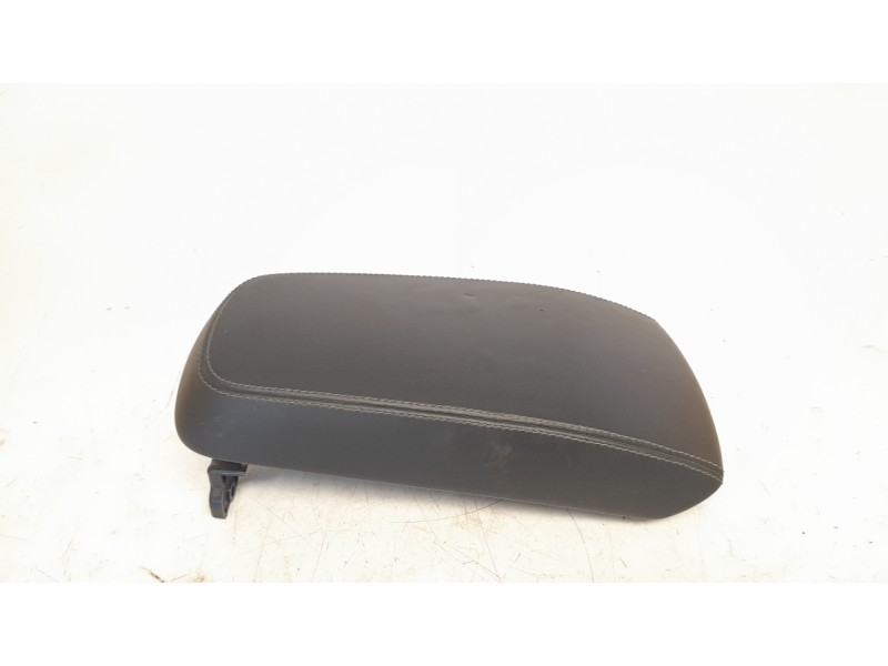 Recambio de apoyabrazos central para volvo xc 40 2.0 diesel cat referencia OEM IAM 31469052  