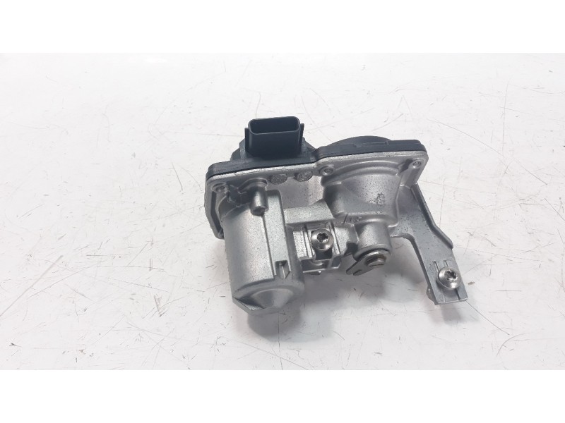 Recambio de caja mariposa para mazda 3 berlina (bp) referencia OEM IAM S55013J40  
