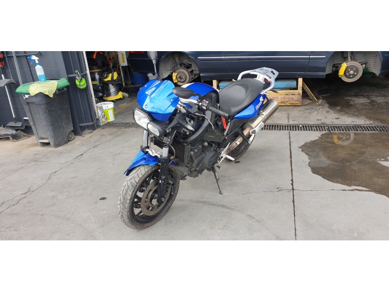 bmw f 800 r del año 2014