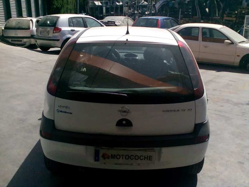 opel corsa c del año 2001
