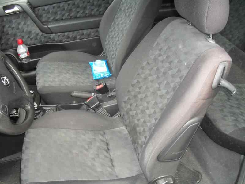 opel astra g berlina del año 2000