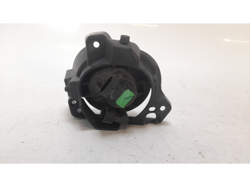 Recambio de faro antiniebla izquierdo para mazda 3 lim. () 2.2 turbodiesel cat referencia OEM IAM 11441977 108602703 MZ7024413