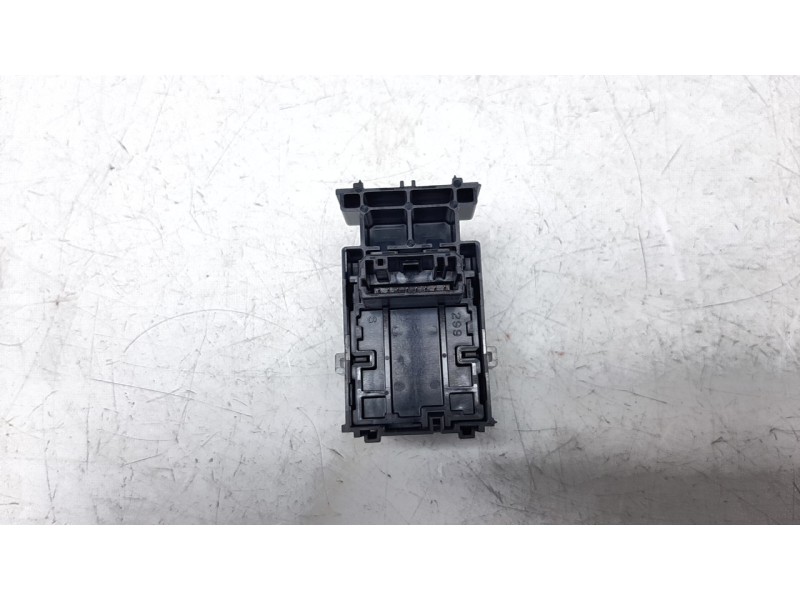 Recambio de mando elevalunas trasero izquierdo para lexus ux (za10) 250h referencia OEM IAM 8481033140  