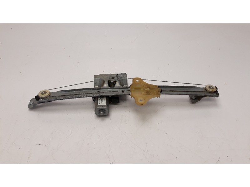 Recambio de elevalunas delantero derecho para renault clio iv 0.9 referencia OEM IAM 807205569R 106199615 
