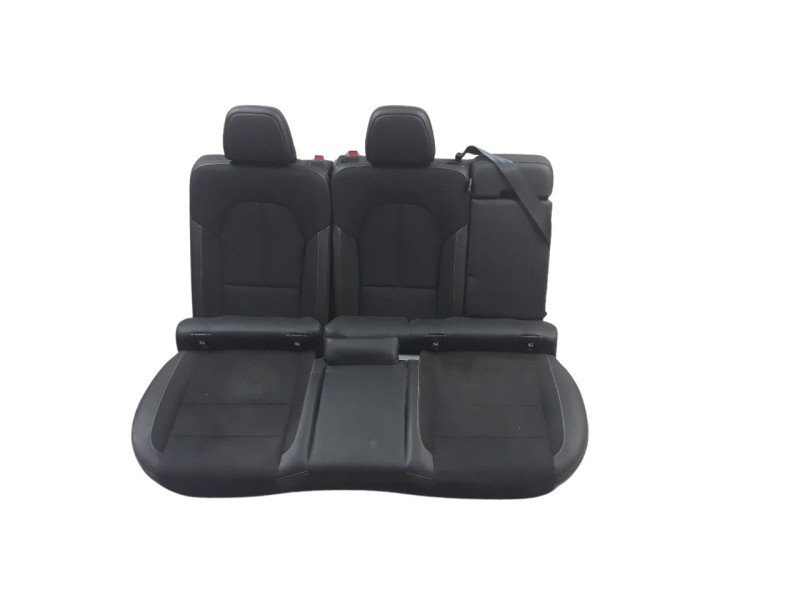 Recambio de asientos traseros para volvo xc 40 2.0 diesel cat referencia OEM IAM 32272090  