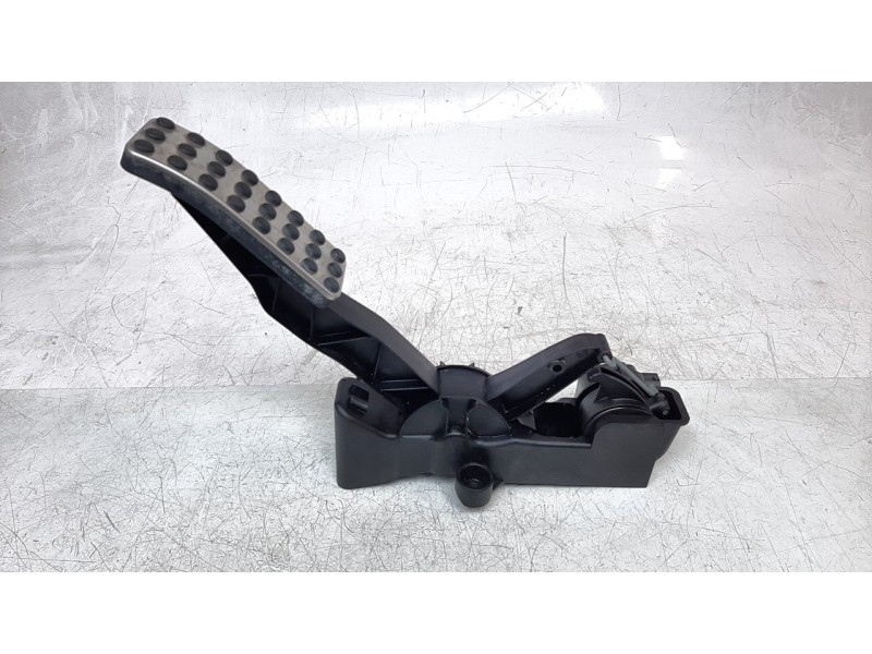 Recambio de potenciometro pedal para mercedes-benz clase a (w169) a 180 cdi exclusive edition (169.307) referencia OEM IAM A1693