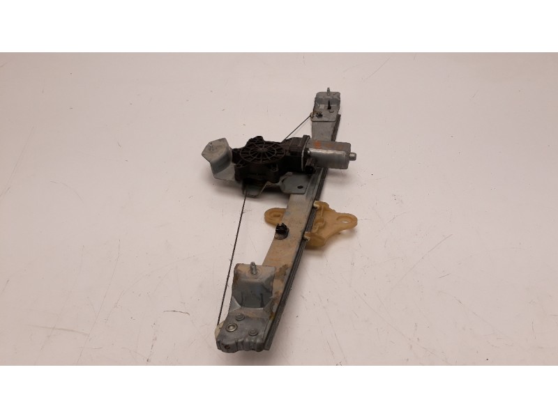 Recambio de elevalunas delantero derecho para renault clio iv 0.9 referencia OEM IAM 807205569R 106199615 