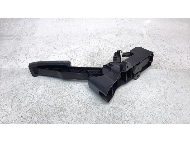 Recambio de potenciometro pedal para mercedes-benz clase a (w169) a 180 cdi exclusive edition (169.307) referencia OEM IAM A1693