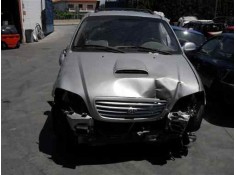 kia carnival ii del año 2001 2
