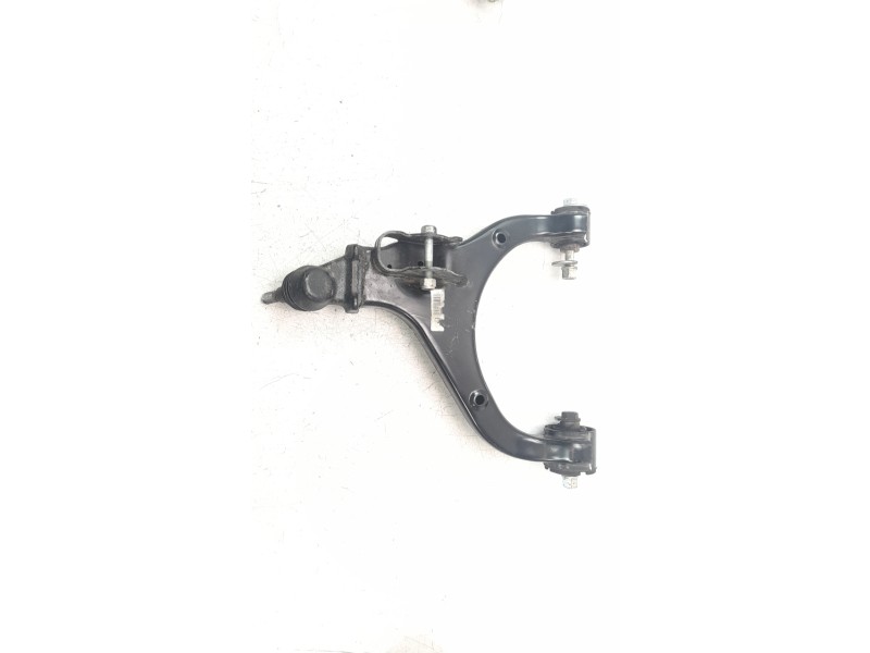Recambio de brazo suspension inferior delantero derecho para ssangyong rexton limited 4x4 referencia OEM IAM 4452036000  