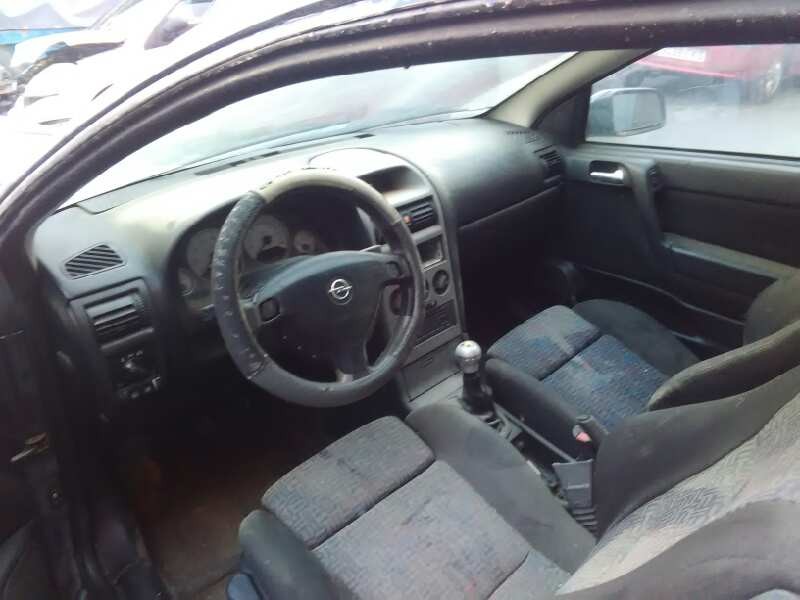 opel astra g coupé del año 2001