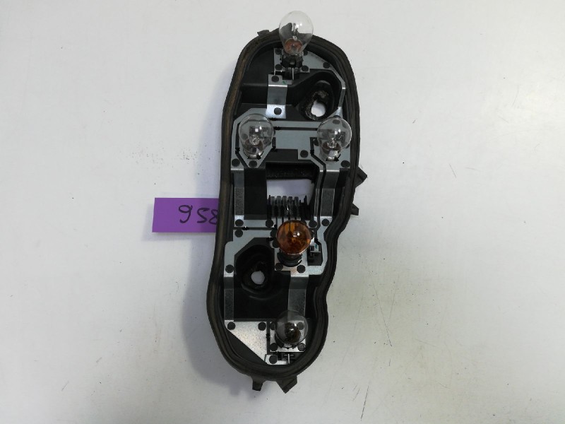 Recambio de portalamparas para opel corsa d enjoy referencia OEM IAM   