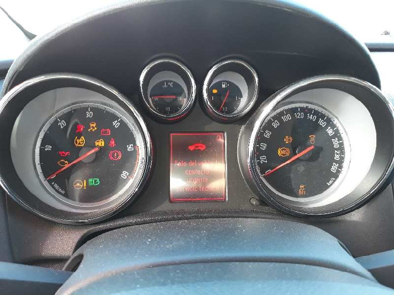 opel astra j lim. del año 2013