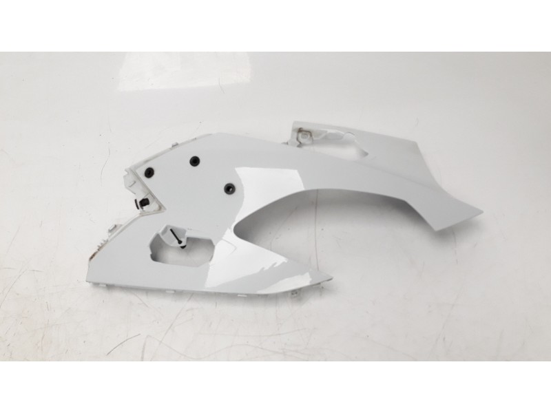 Recambio de moldura para bmw k 1600 gt/gtl referencia OEM IAM 8569039  