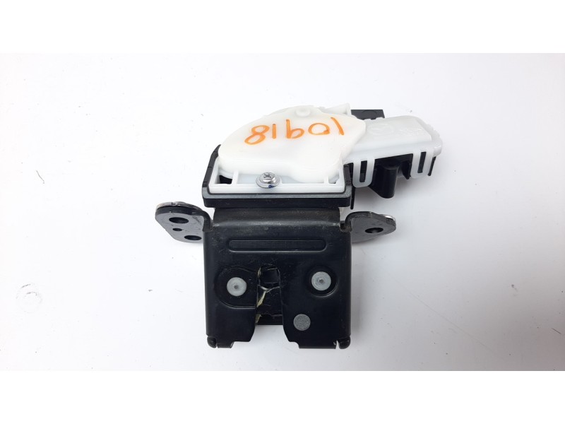 Recambio de cerradura maletero / porton para mazda 3 berlina (bp) referencia OEM IAM BDMT62310  